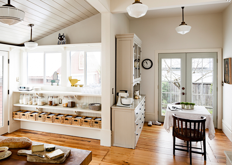 Vicki Simon Interior Design - light and bright kitchen